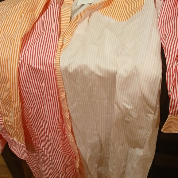 Solid and striped dress - Picture 2 of 3